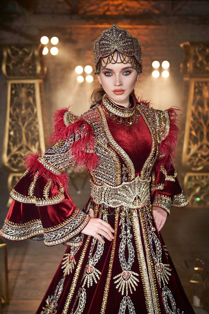 トルコ伝統衣装・民族衣装　Turkish Folkloric Costumes トルコの民族衣装とは？女性・男性の伝統衣装とカフタン、宮廷衣装体験